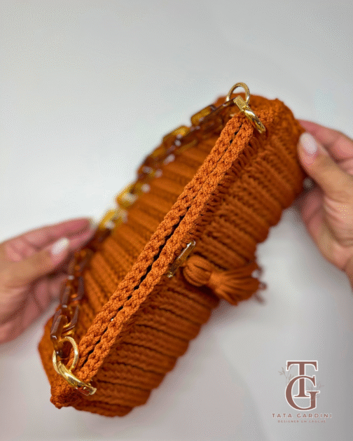 Bolsa Lolla de Crochê com Alça Acrílica - Image 2